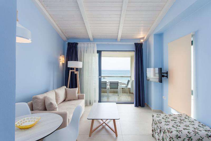 Elpiniki Luxury Apartments Nea Poteidaia Exteriör bild