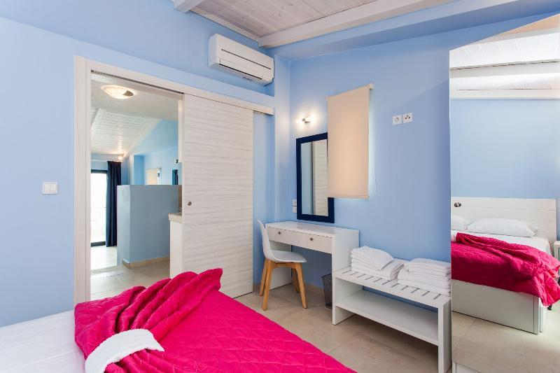 Elpiniki Luxury Apartments Nea Poteidaia Exteriör bild